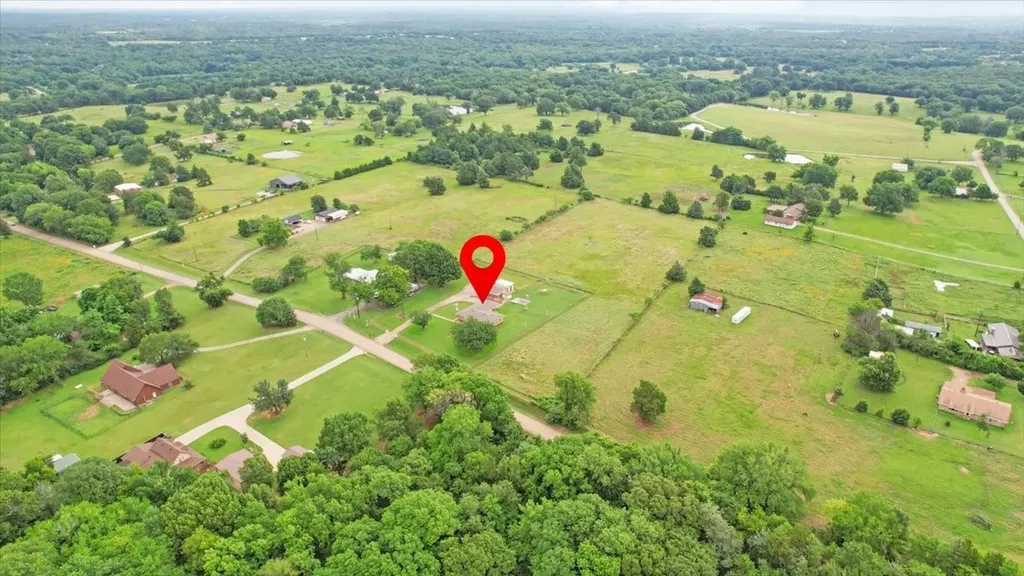 3472 Desvoignes Road Denison TX 75021