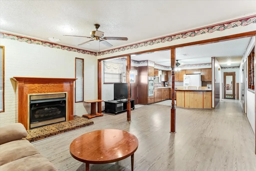 3472 Desvoignes Road Denison TX 75021