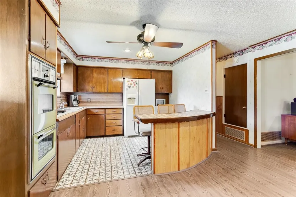 3472 Desvoignes Road Denison TX 75021