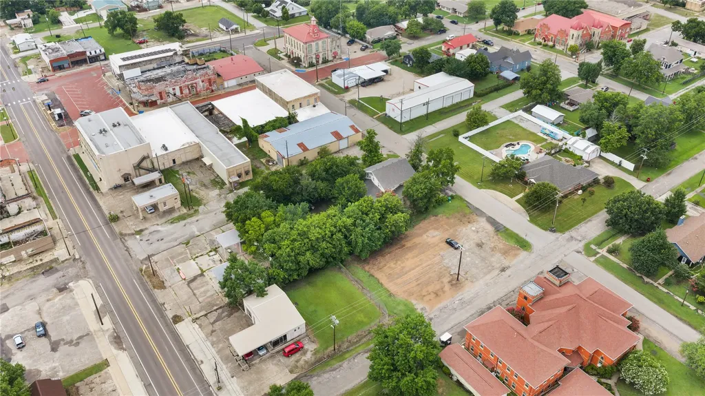 300 Hickory Street Honey Grove TX 75446