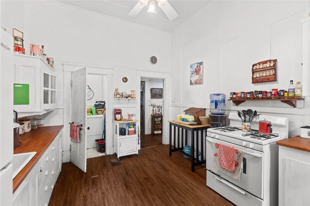 300 Hickory Street Honey Grove TX 75446