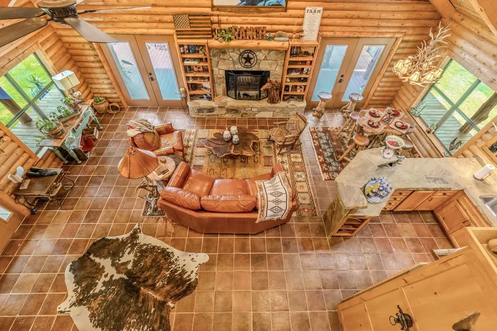 609 County Road 2421 Como TX 75431