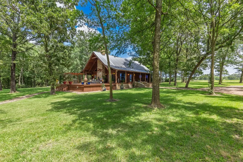 609 County Road 2421 Como TX 75431