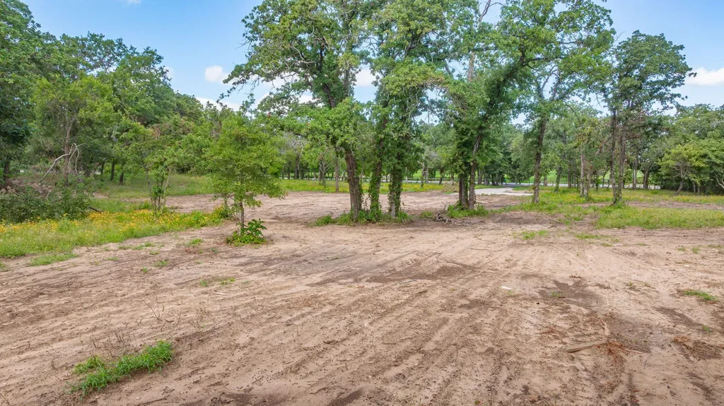 19715 S Highway 281 Santo TX 76472