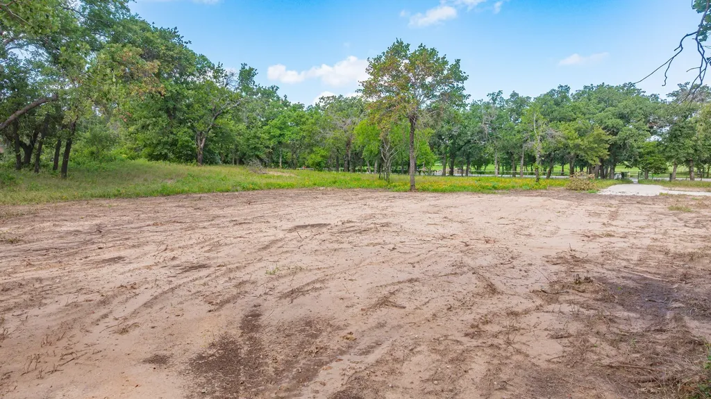 19715 S Highway 281 Santo TX 76472