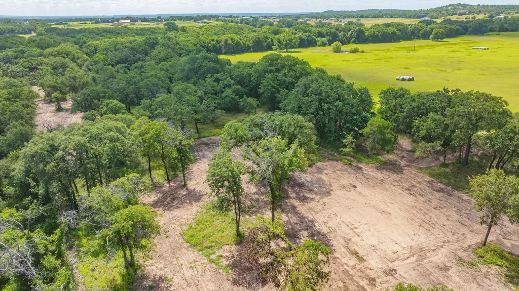 19715 S Highway 281 Santo TX 76472