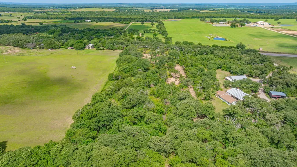19715 S Highway 281 Santo TX 76472