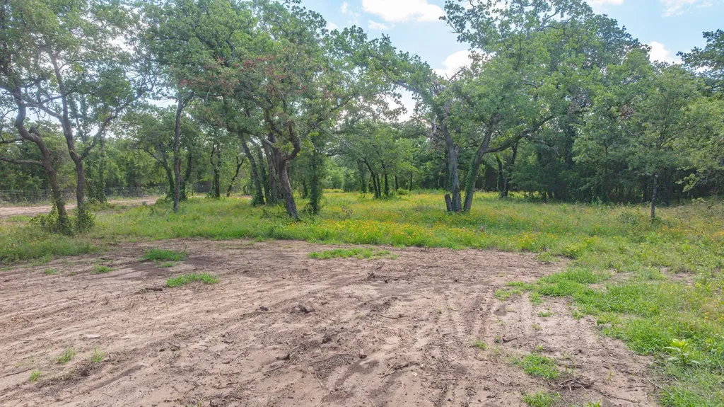 19715 S Highway 281 Santo TX 76472