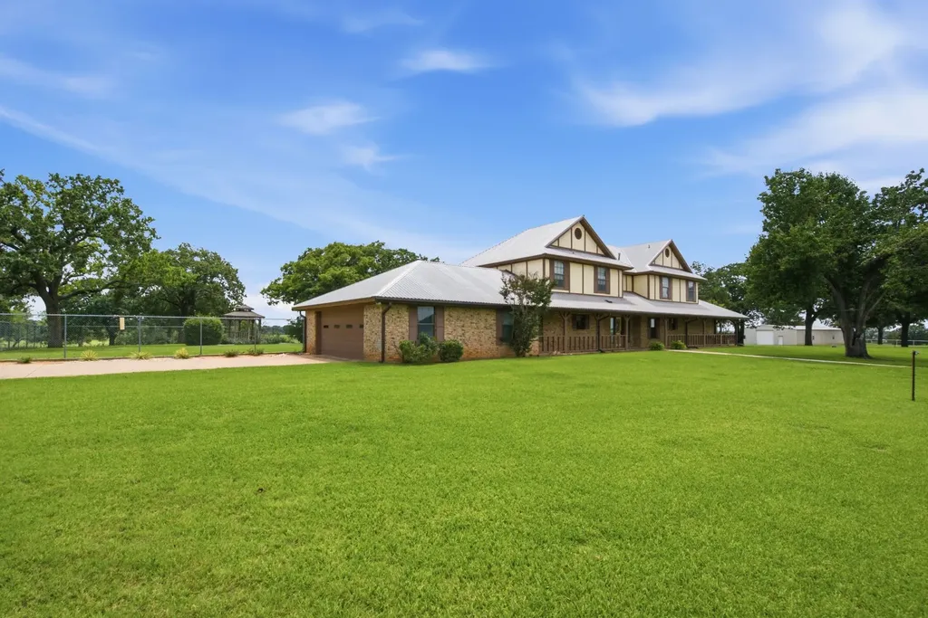 7900 Highway 6 De Leon TX 76444