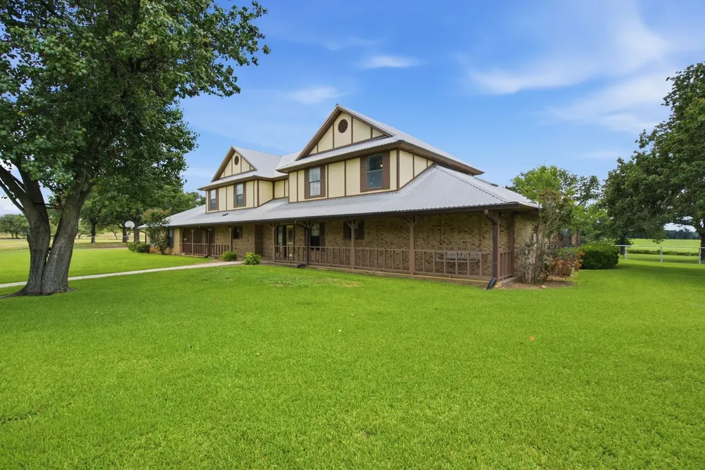 7900 Highway 6 De Leon TX 76444