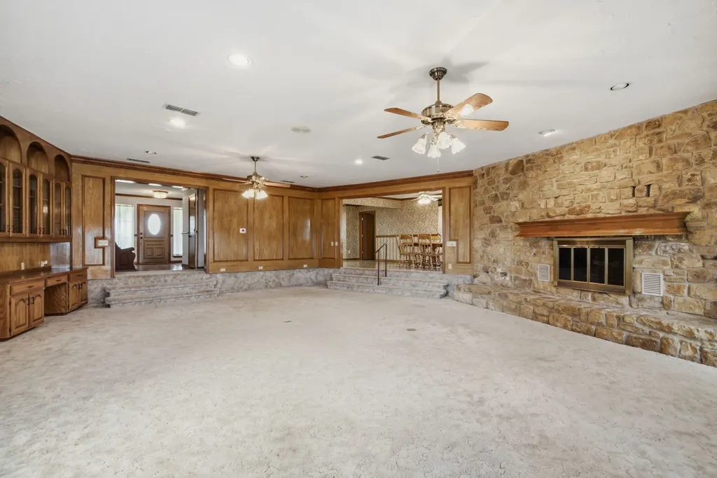 7900 Highway 6 De Leon TX 76444