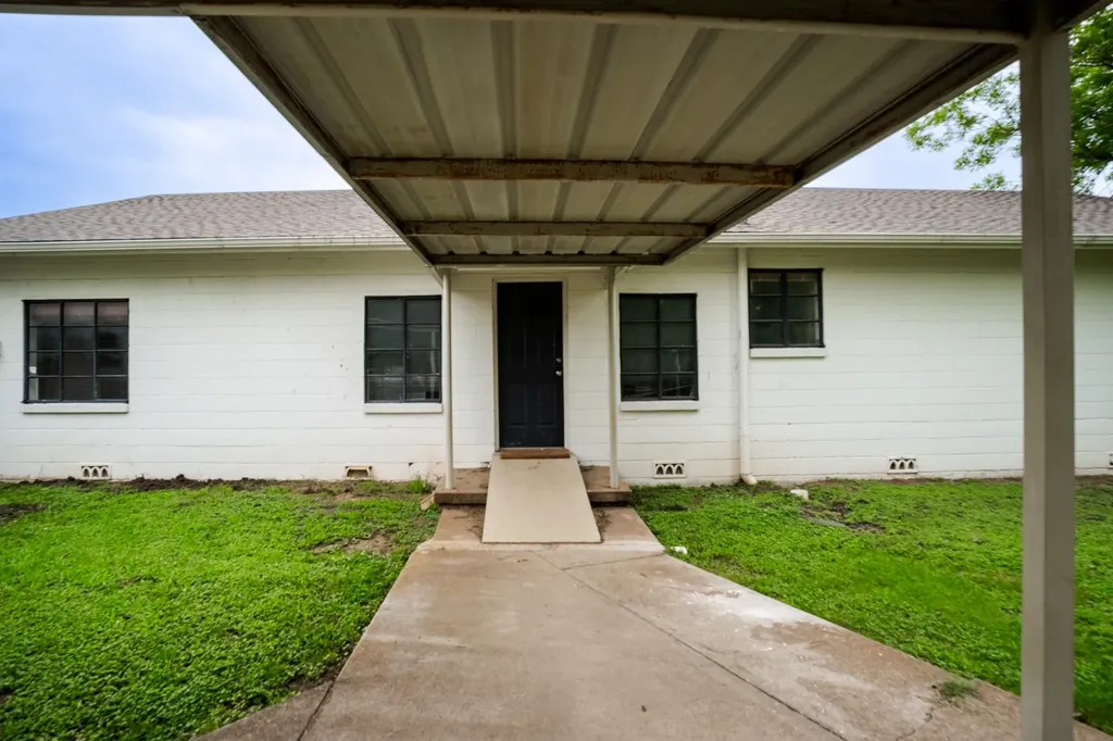 837 State Hwy 171 Highway Mexia TX 76667