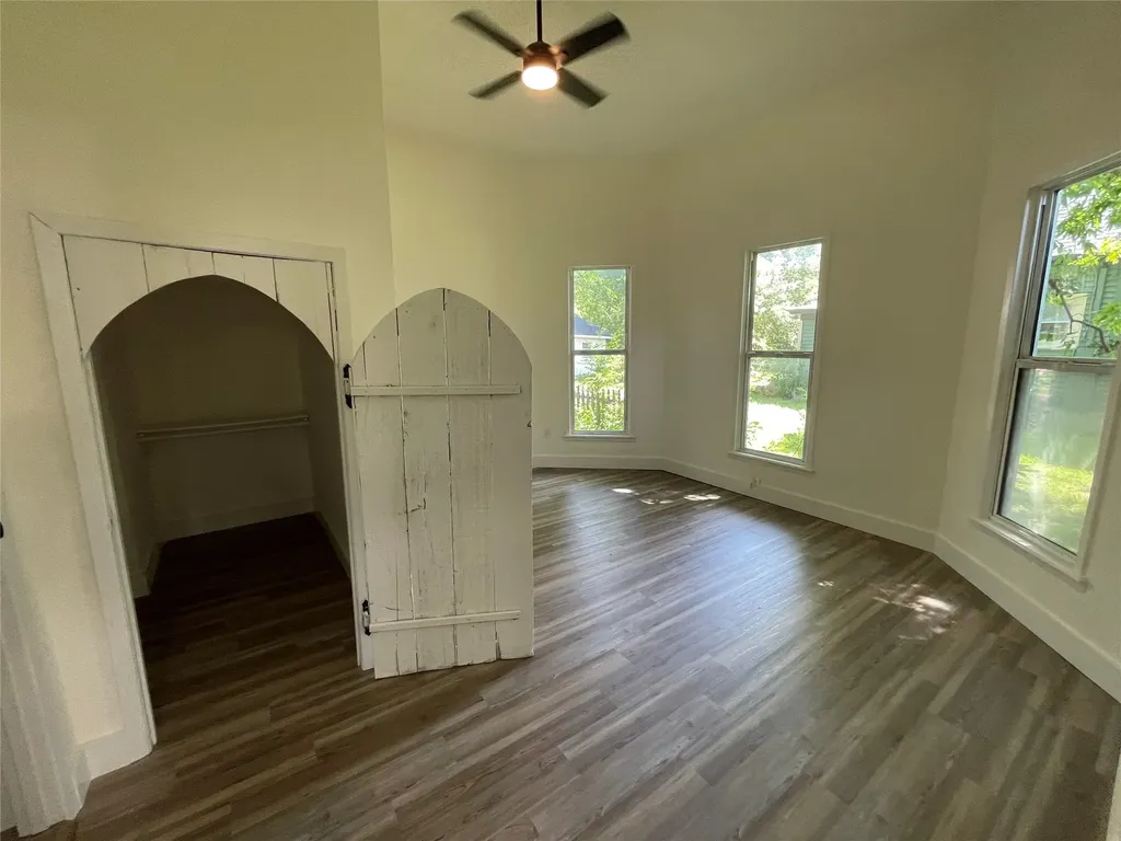 309 Poplar Street Italy TX 76651