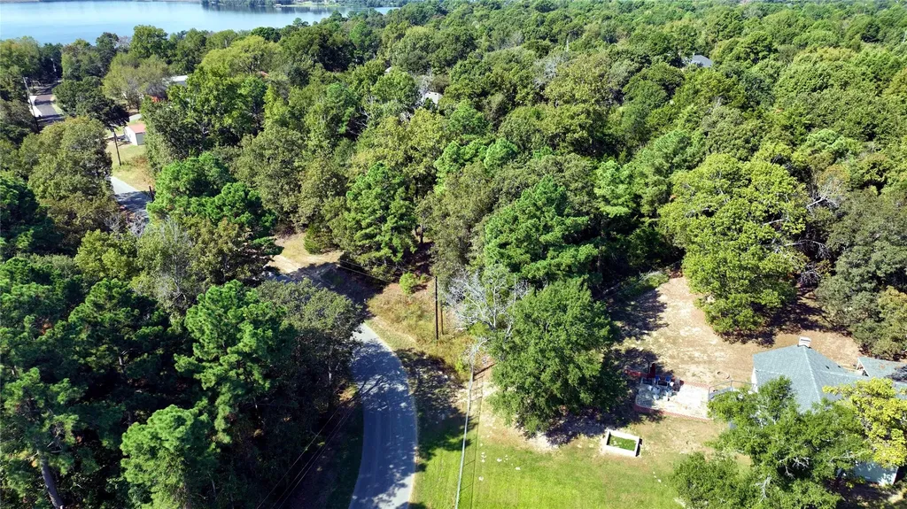208 County Road 2267 Mineola TX 75773