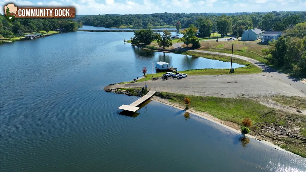 208 County Road 2267 Mineola TX 75773