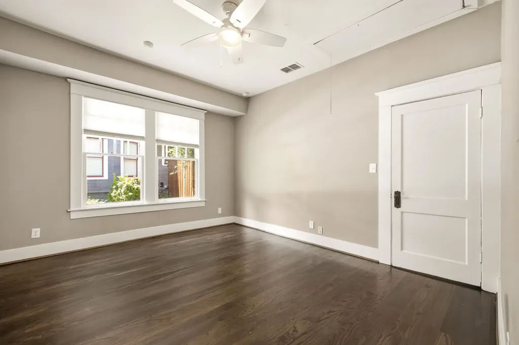 209 S Windomere Avenue Dallas TX 75208