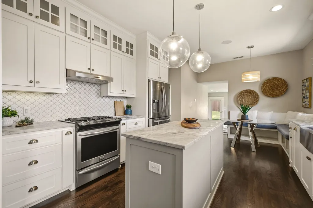 209 S Windomere Avenue Dallas TX 75208