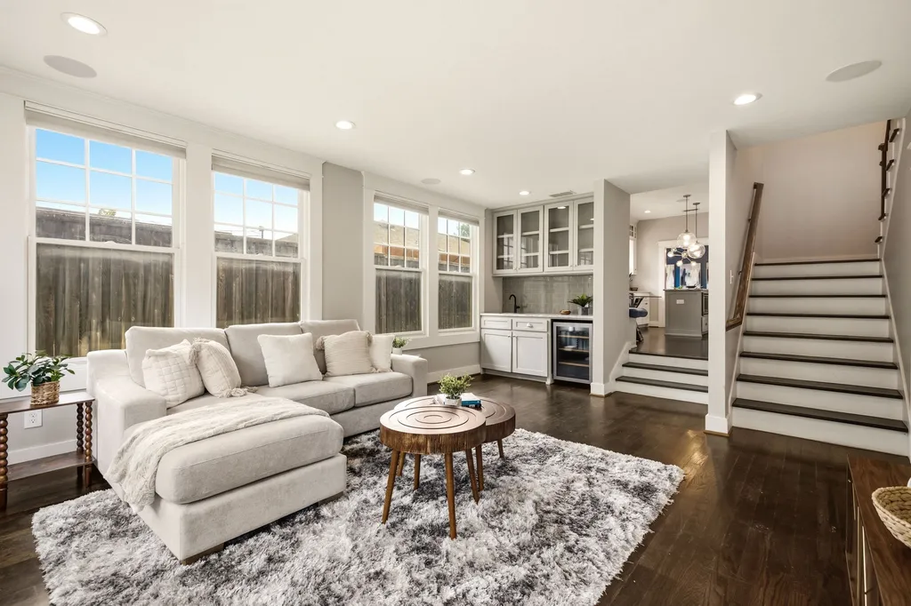 209 S Windomere Avenue Dallas TX 75208