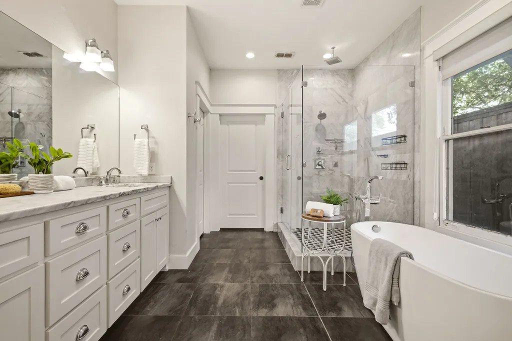 209 S Windomere Avenue Dallas TX 75208