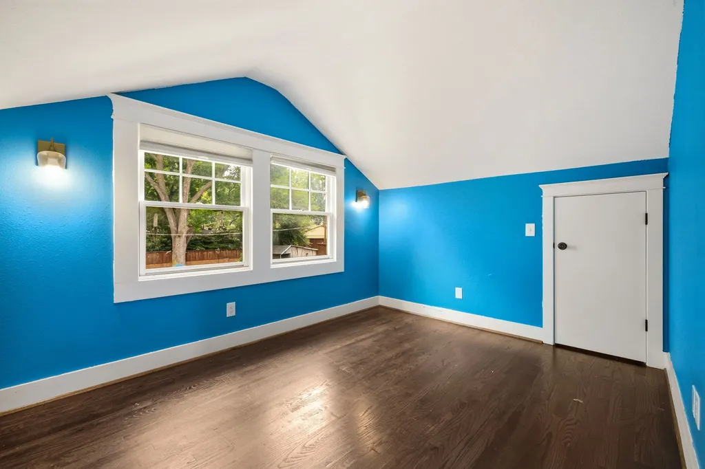 209 S Windomere Avenue Dallas TX 75208