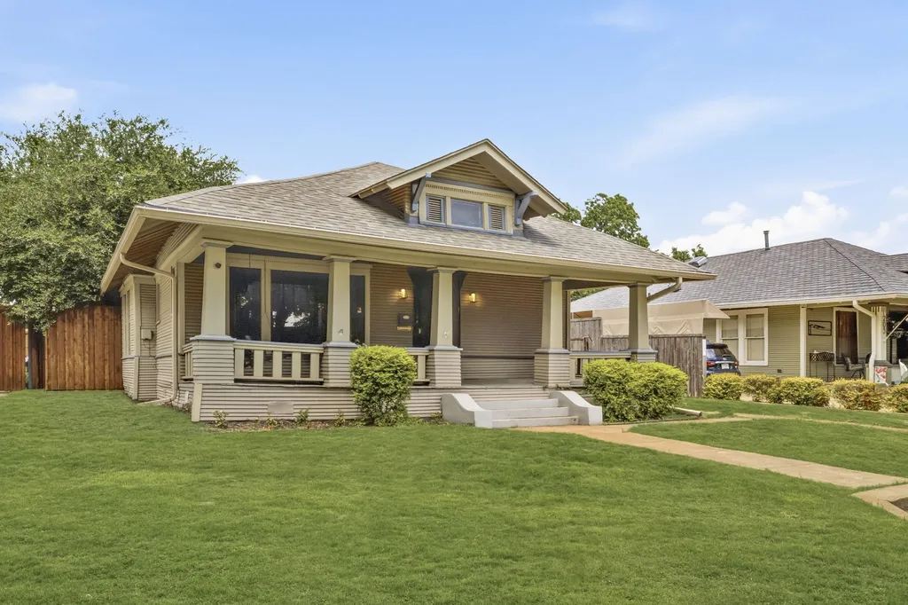 209 S Windomere Avenue Dallas TX 75208