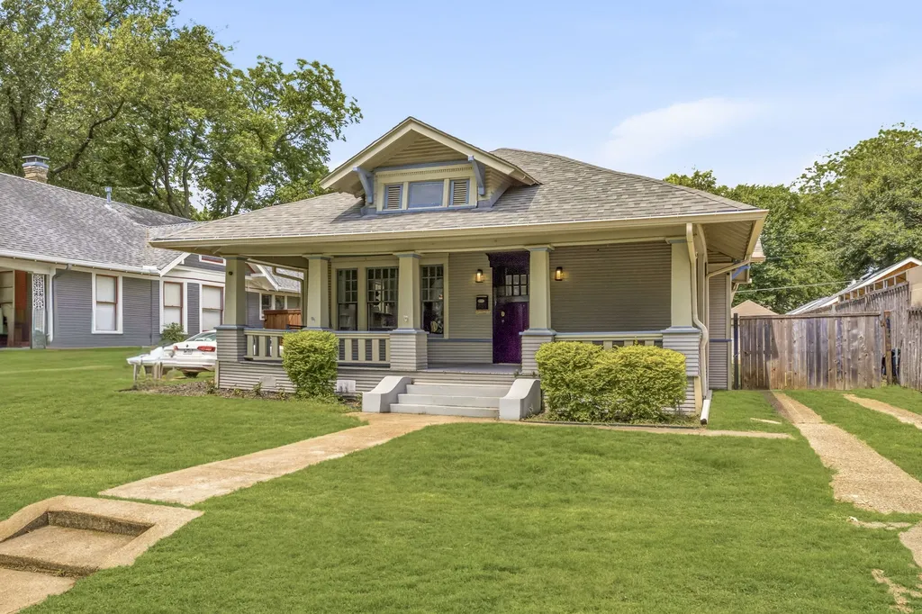 209 S Windomere Avenue Dallas TX 75208