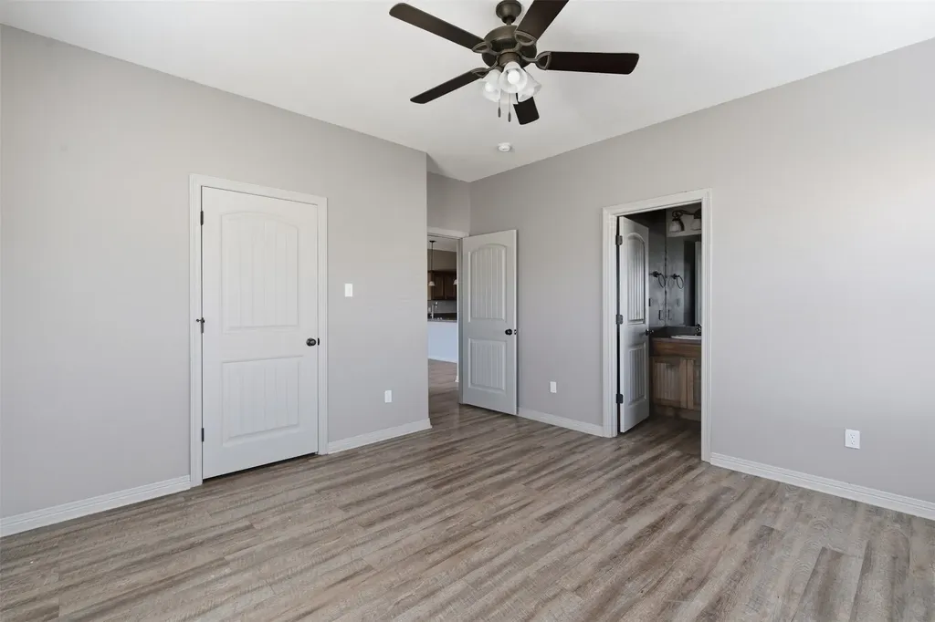 101 W Capps Street Rio Vista TX 76093