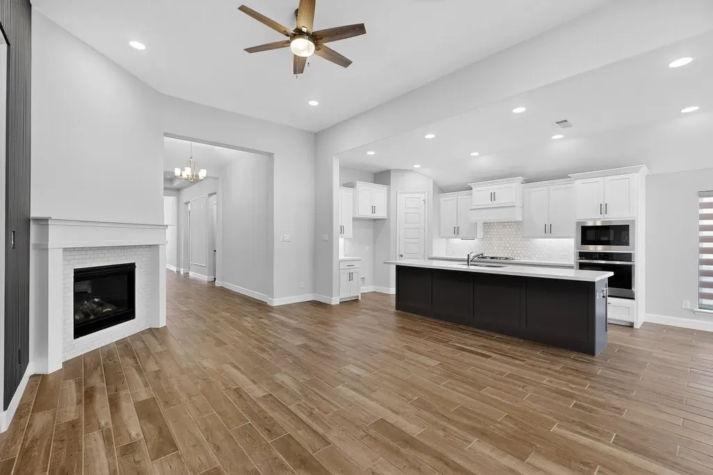 1419 Misty Pasture Mansfield TX 76063