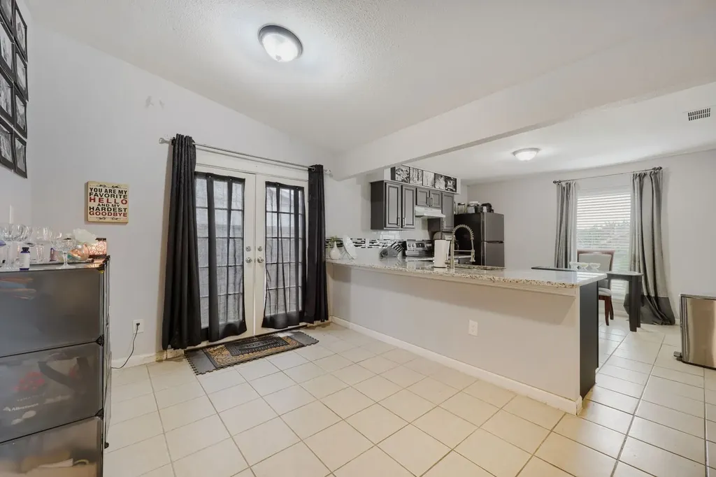 1443 Brook Meadow Circle Lancaster TX 75134