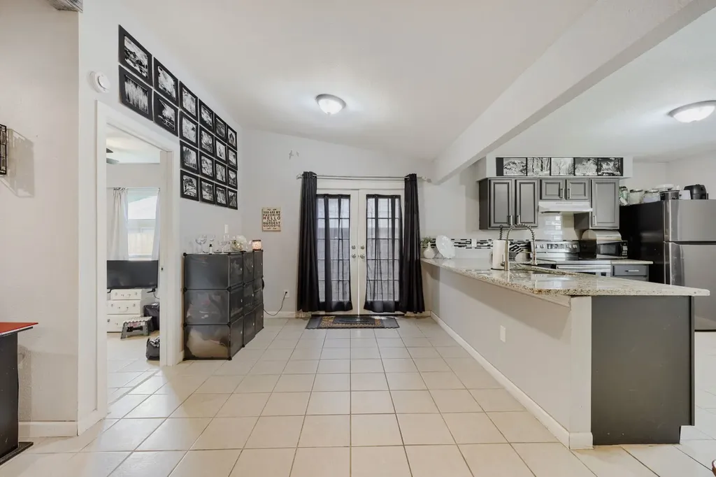 1443 Brook Meadow Circle Lancaster TX 75134