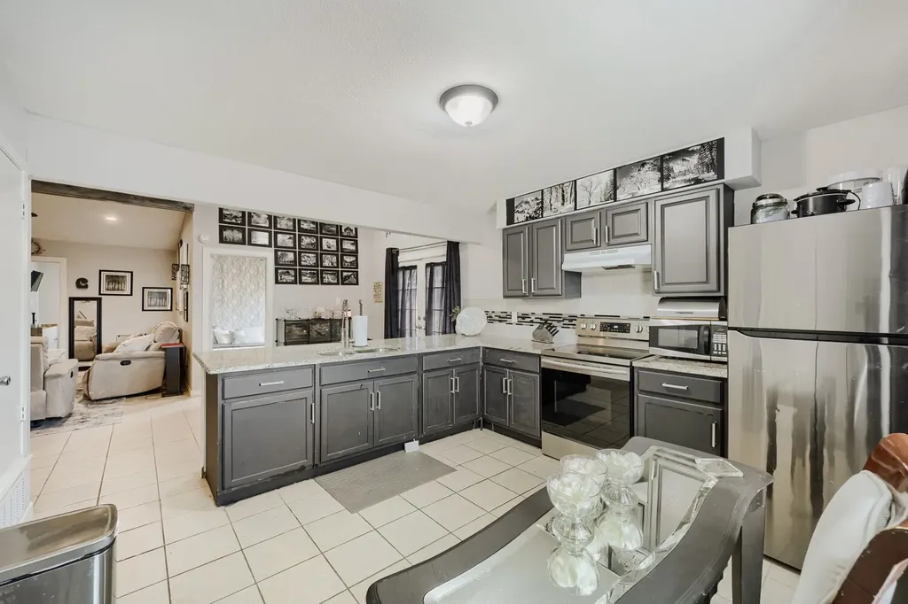 1443 Brook Meadow Circle Lancaster TX 75134