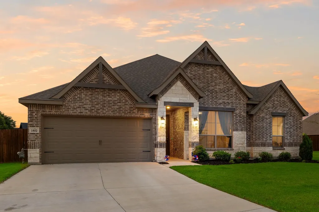 1802 Golden Meadow Court Cleburne TX 76033