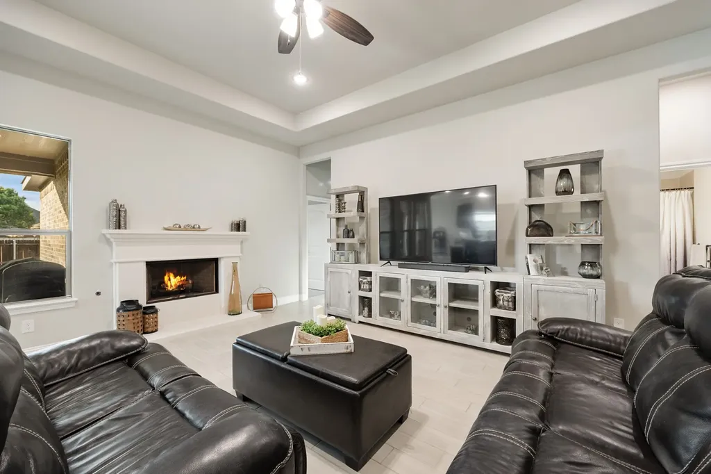 1802 Golden Meadow Court Cleburne TX 76033