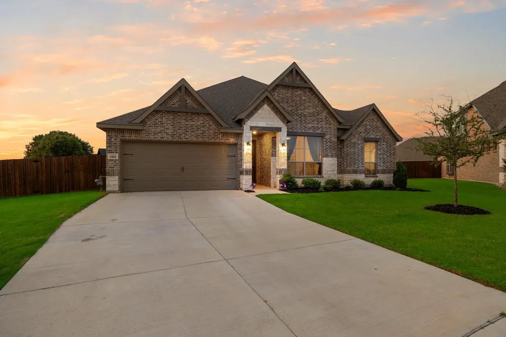 1802 Golden Meadow Court Cleburne TX 76033