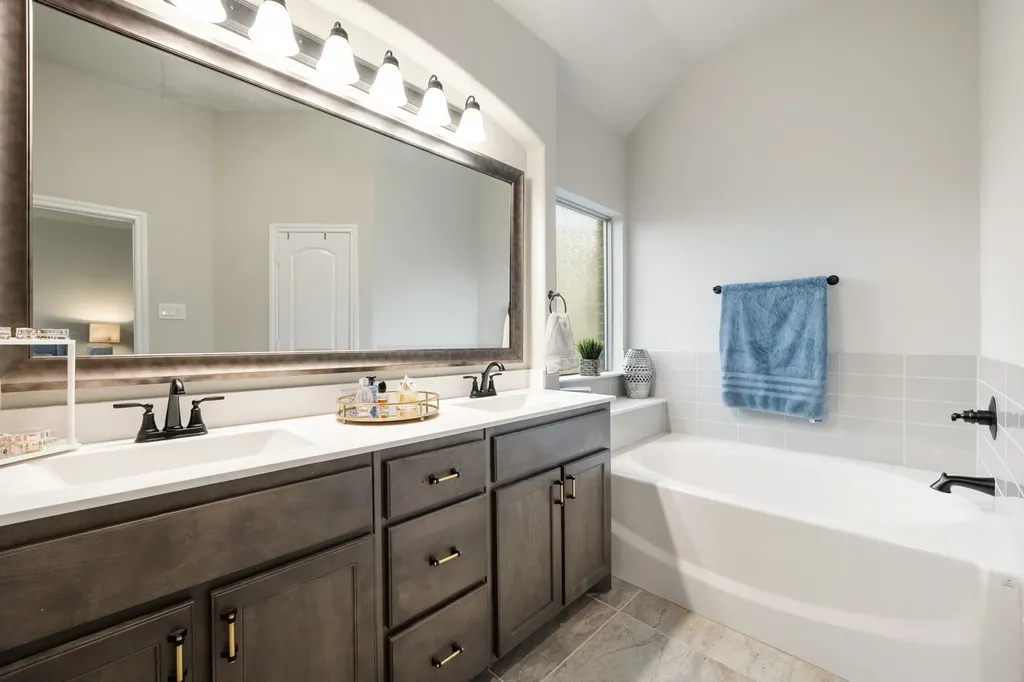 1802 Golden Meadow Court Cleburne TX 76033