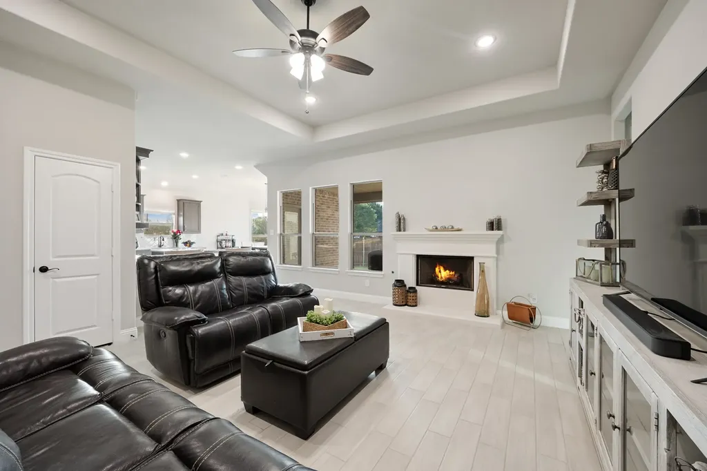 1802 Golden Meadow Court Cleburne TX 76033