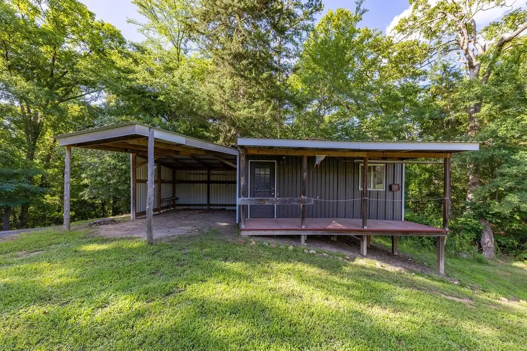 102 Sandy Main Road Scroggins TX 75480