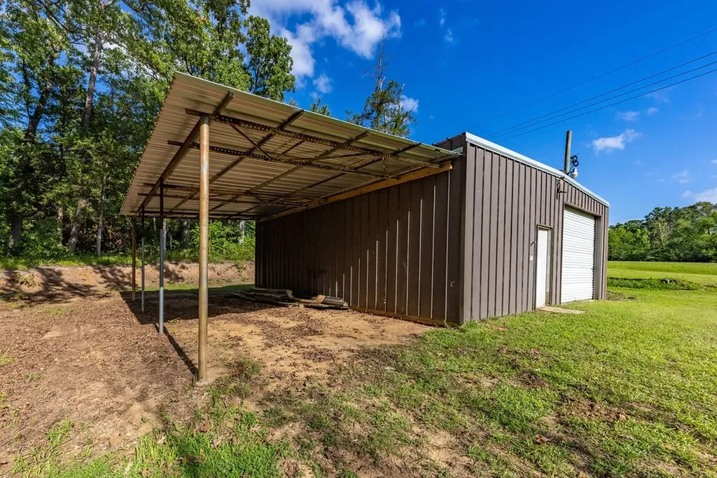 102 Sandy Main Road Scroggins TX 75480