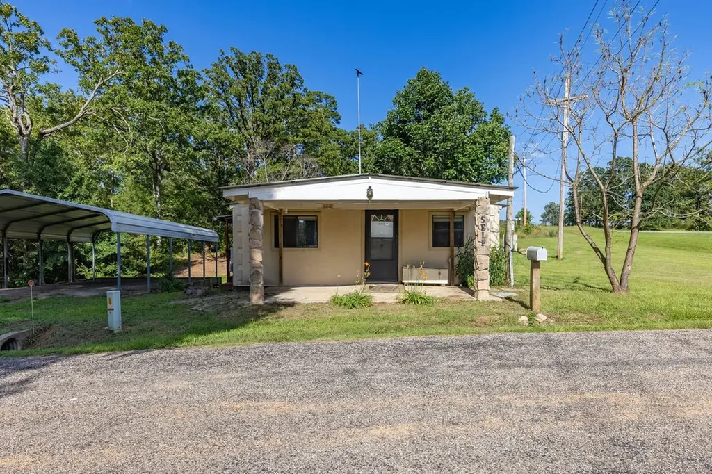 102 Sandy Main Road Scroggins TX 75480