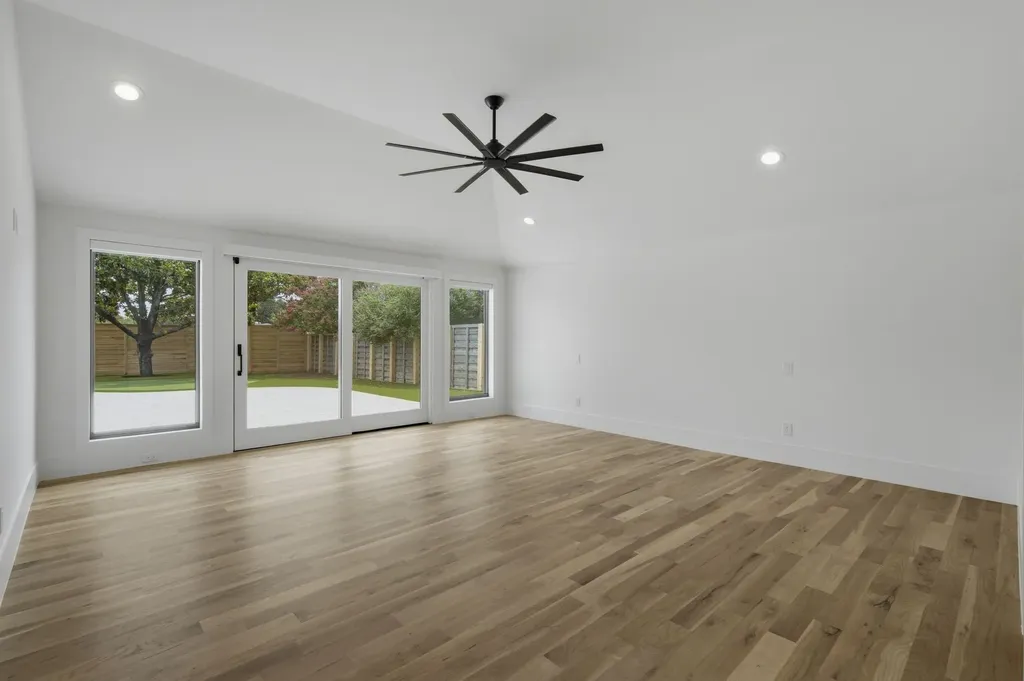 10254 Epping Lane Dallas TX 75229