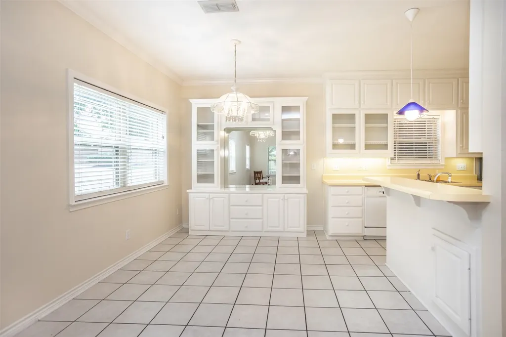 226 Gordon Street Gainesville TX 76240