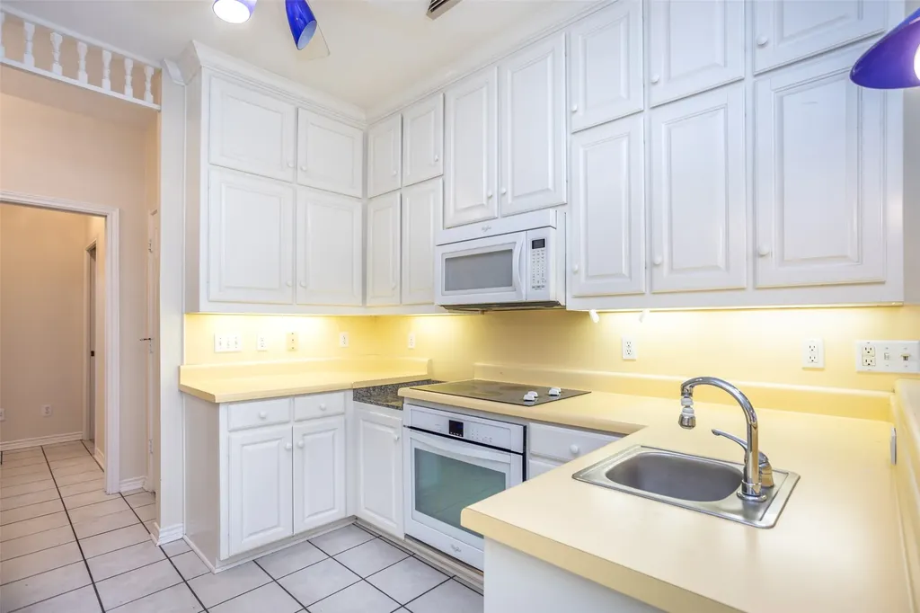 226 Gordon Street Gainesville TX 76240