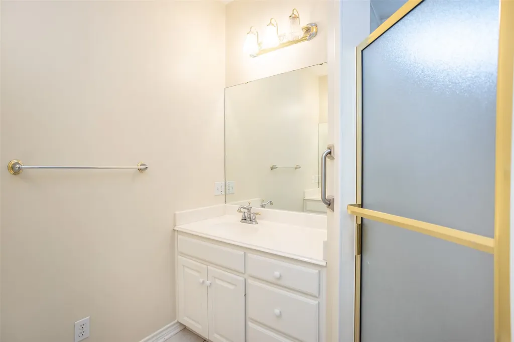 226 Gordon Street Gainesville TX 76240