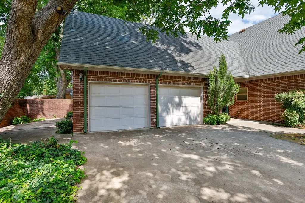 226 Gordon Street Gainesville TX 76240