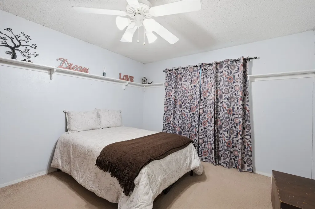 912 W Elizabeth Drive Robinson TX 76706