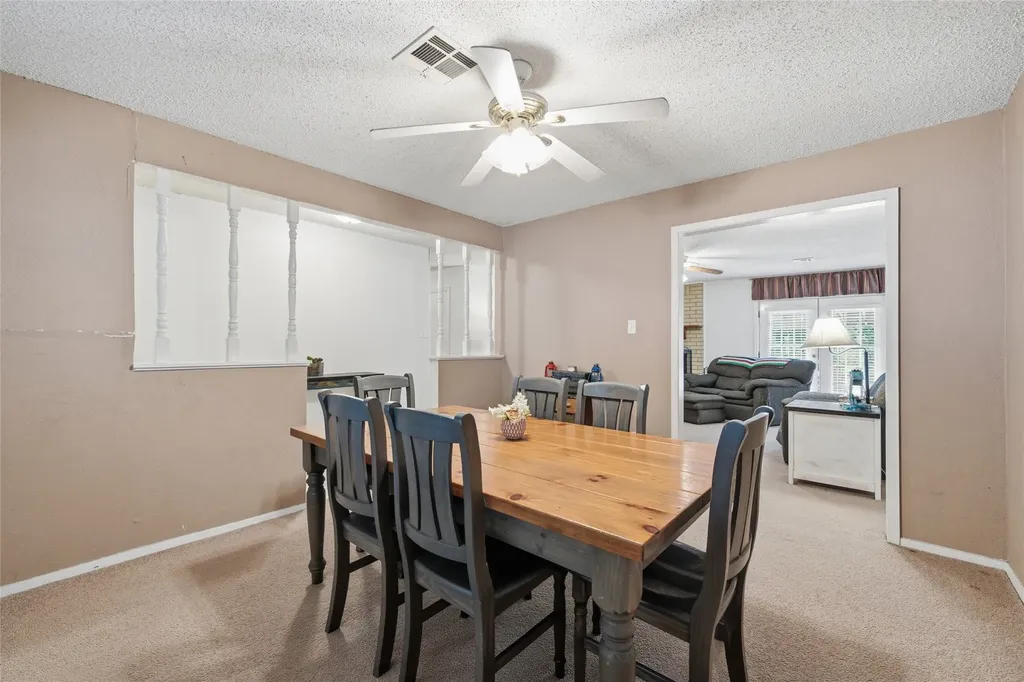 912 W Elizabeth Drive Robinson TX 76706