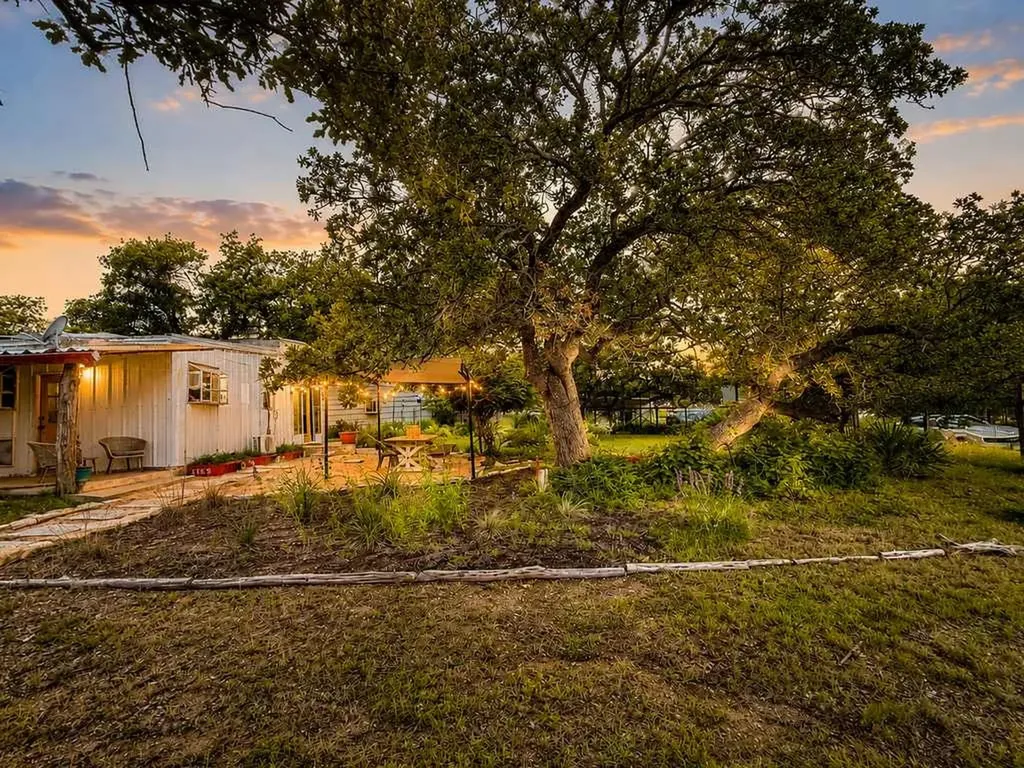 128 E Castlewood Drive Marble Falls TX 78654