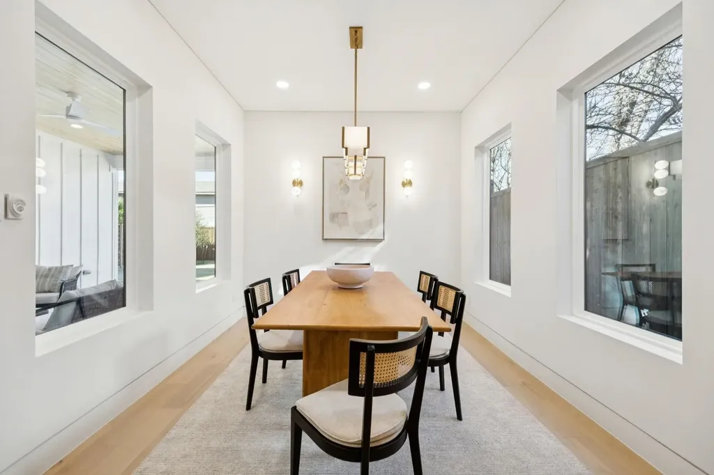 2015 Euclid Avenue Dallas TX 75206