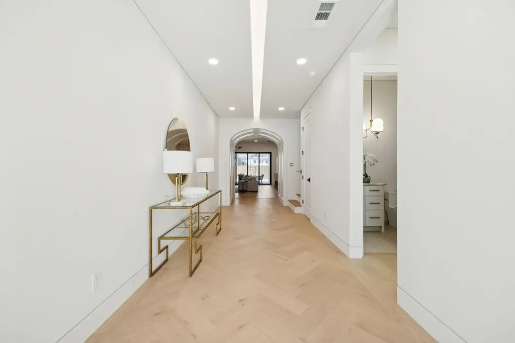 2015 Euclid Avenue Dallas TX 75206
