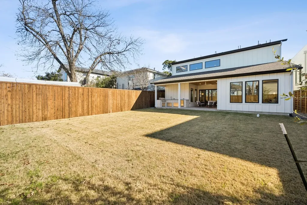 2015 Euclid Avenue Dallas TX 75206